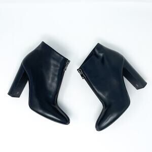 TOM FORD Front-Zip Leather Ankle Boot Black EU 39.5